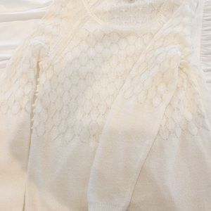LC cream sweater